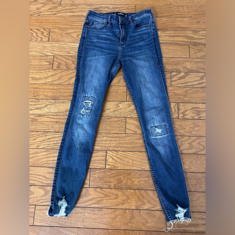 Hollister blue jeans. Size W27 L28. Gently used